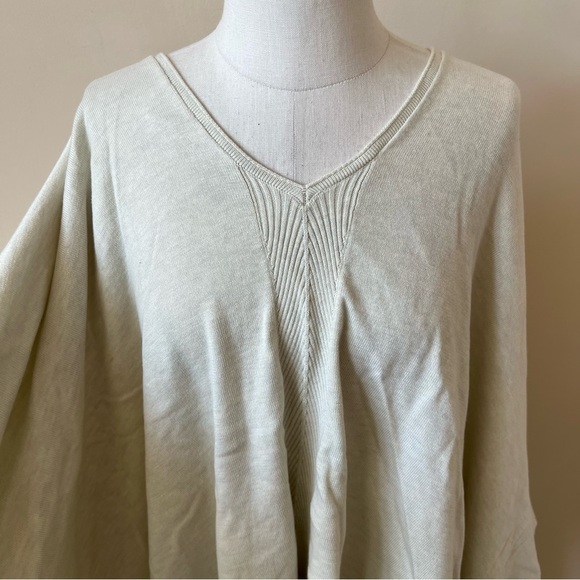 Lululemon free to coast poncho sweater heathered dove gray 13113 - Picture 9 of 13